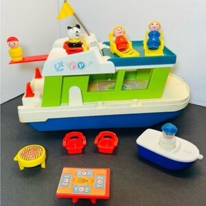 FISHER-PRICE - LITTLE PEOPLE PLAY FAMILY HAPPY HOUSEBOAT - VINTAGE 1972